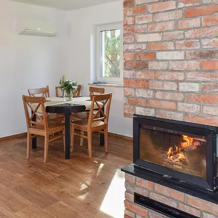 Awesome In Zalewo With 3 Bedrooms And Wifi Hébergement de vacances *
