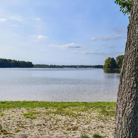 Awesome In Zalewo With 3 Bedrooms And Wifi Hébergement de vacances